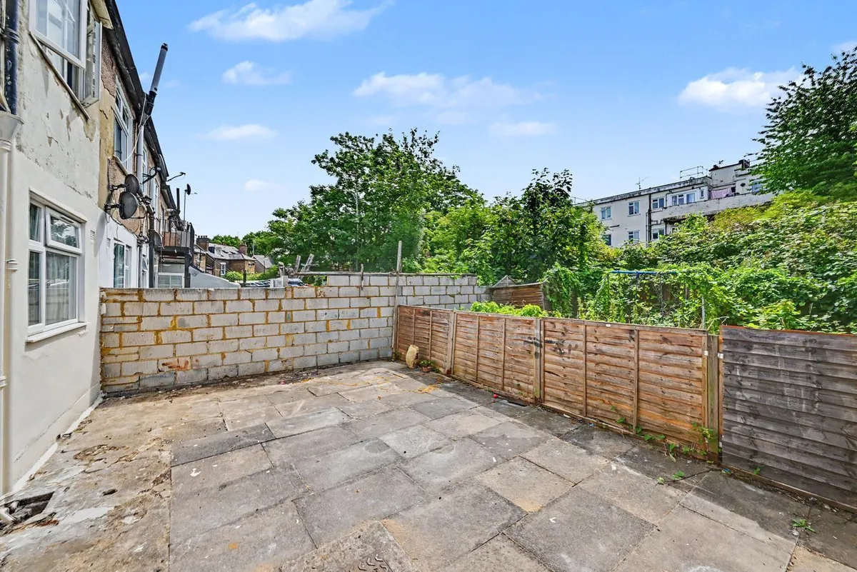 Beech Way, London, NW10