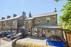 Raw Lane, Halifax