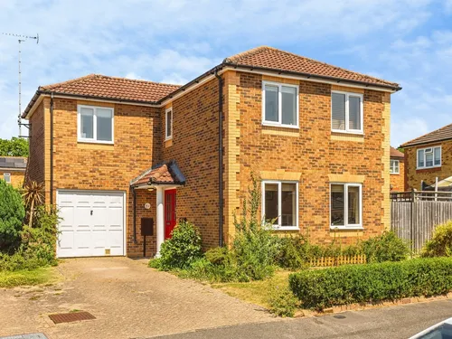 Barley Drive, Burgess Hillphoto