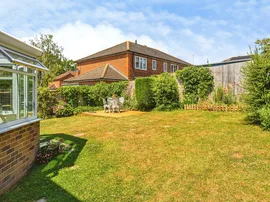 Barley Drive, Burgess Hill thumb 3