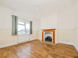 Coppins Road, Clacton-On-Sea thumb 2