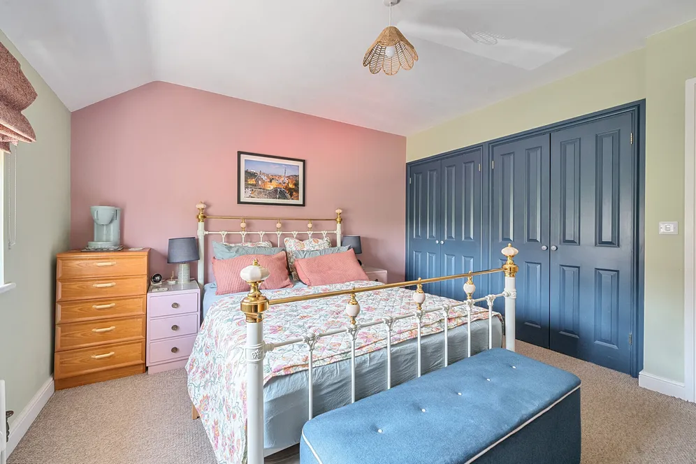 Moores Place, Hungerford, RG17 photo 4