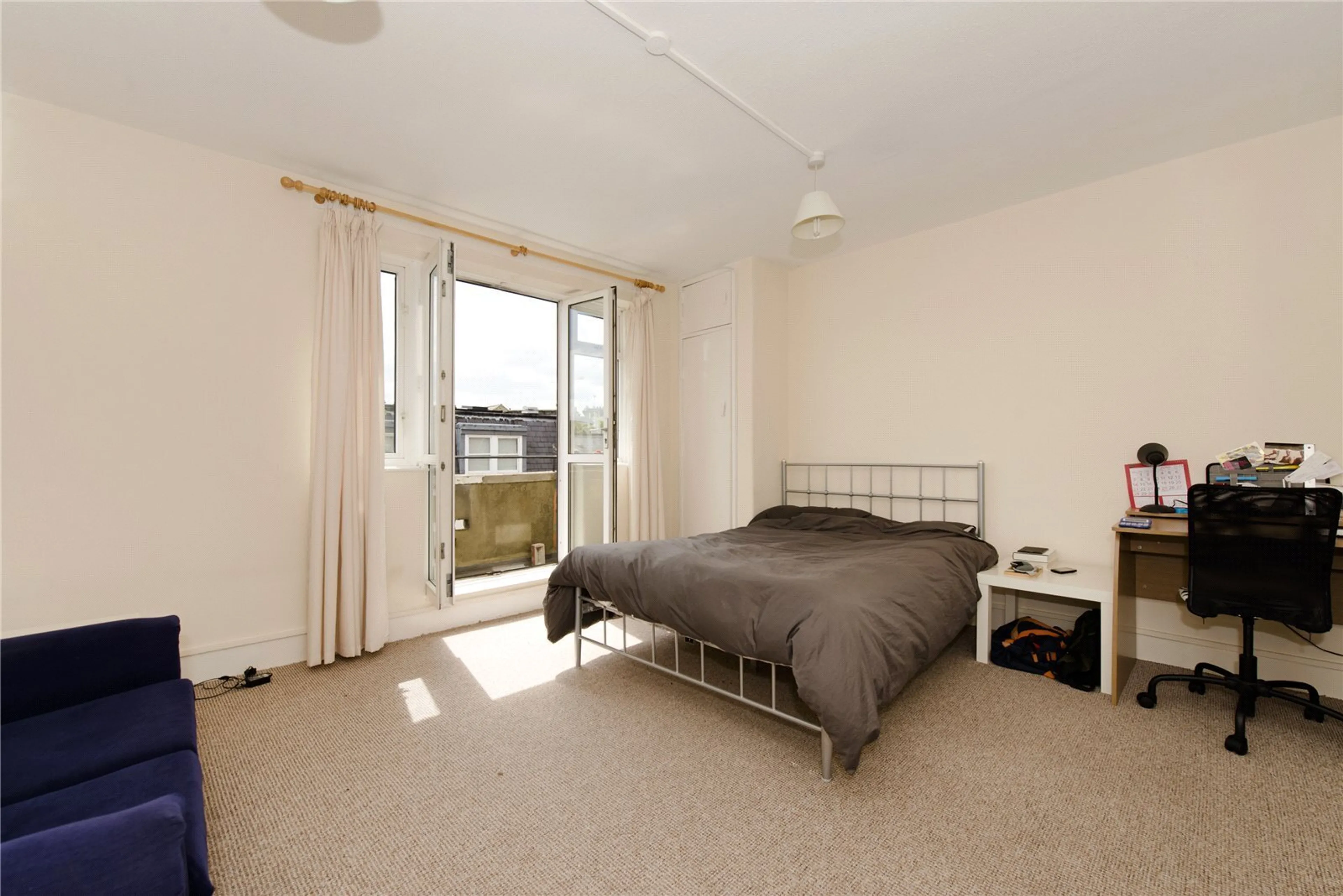 Photo 0