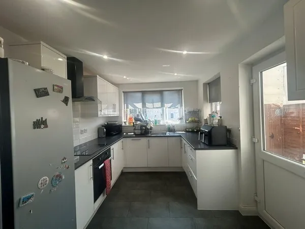 Ford Lane, Rainham, RM13 7BA