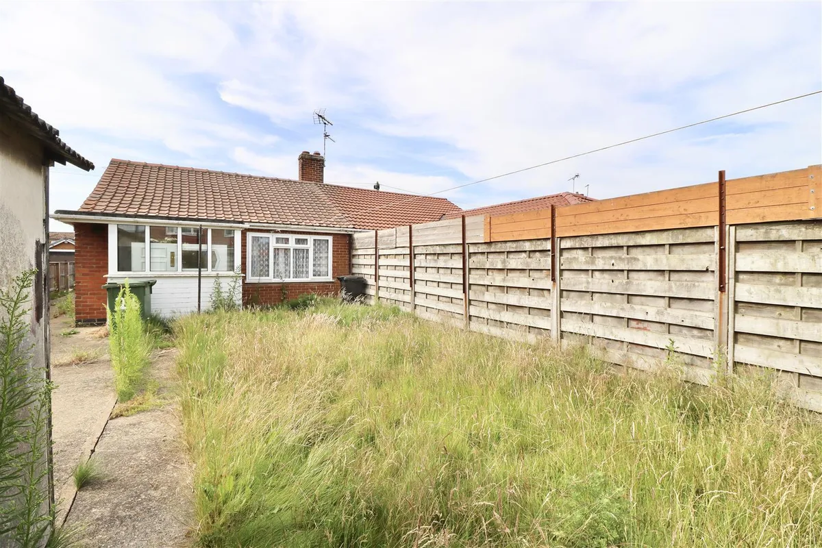 Whitethorn Close, York