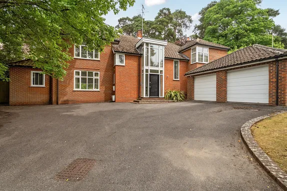 Woodend Drive, Ascot, SL5