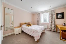 Woodend Drive, Ascot, SL5 photo 13