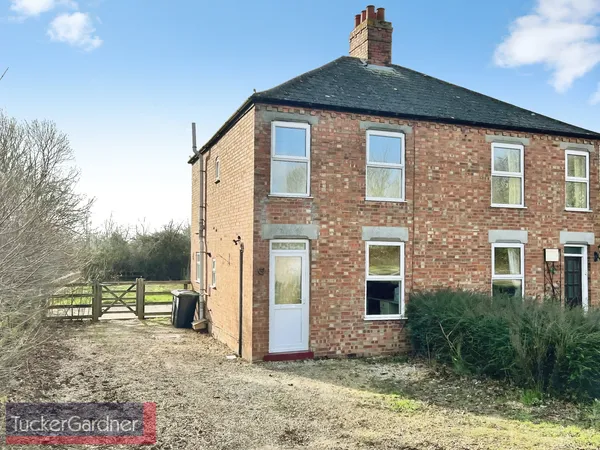 Hallfield Terrace, Stuntney