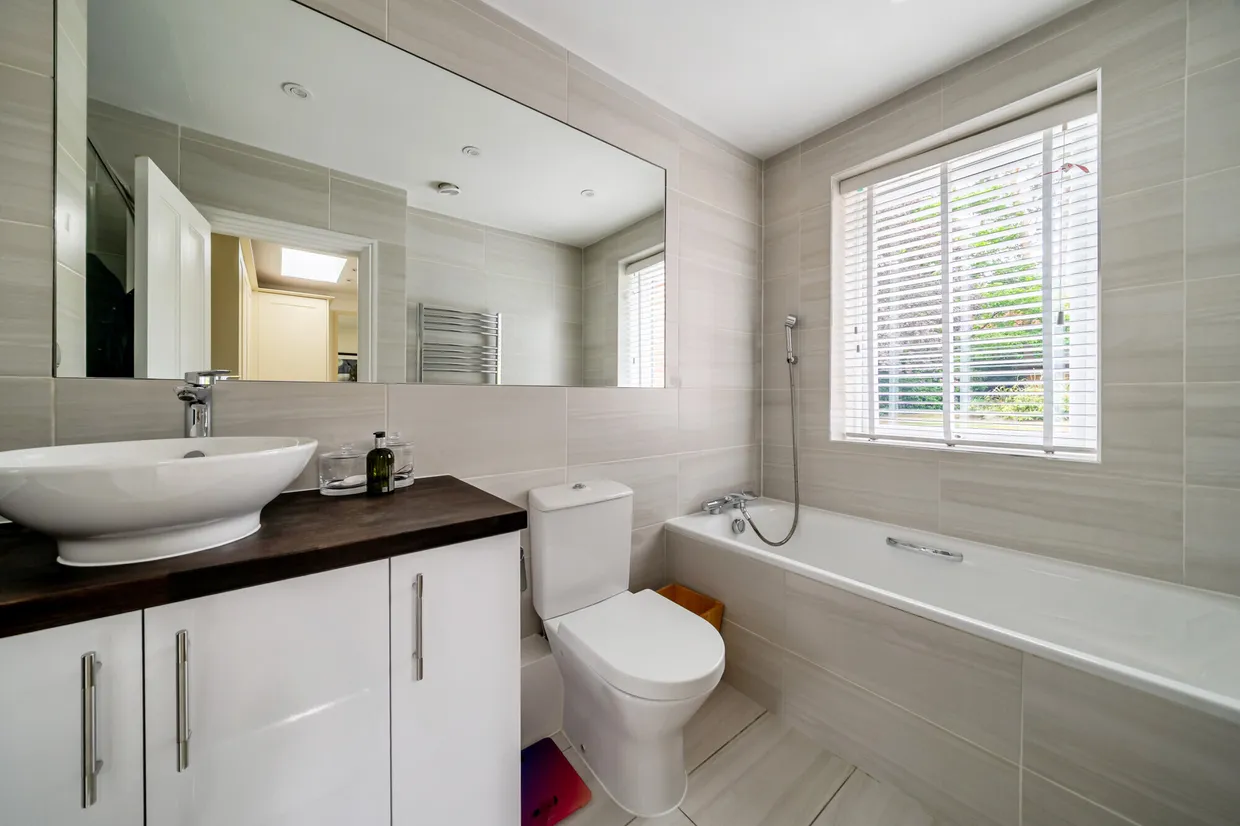 Woodend Drive, Ascot, SL5 photo 18