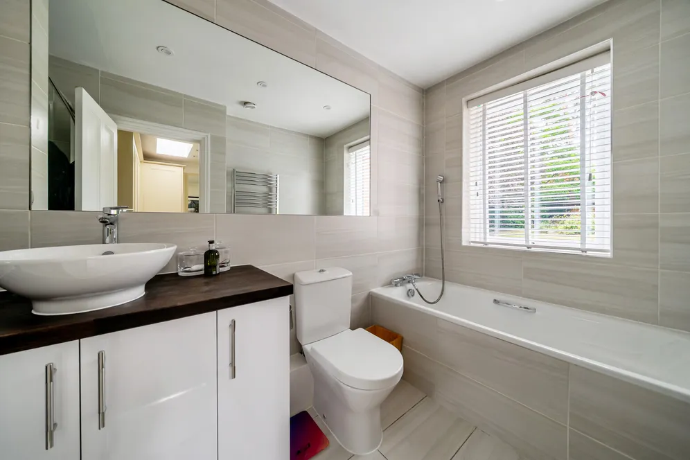 Woodend Drive, Ascot, SL5 photo 18