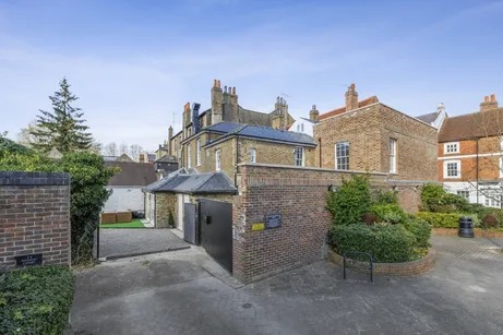 High Street Eton SL4