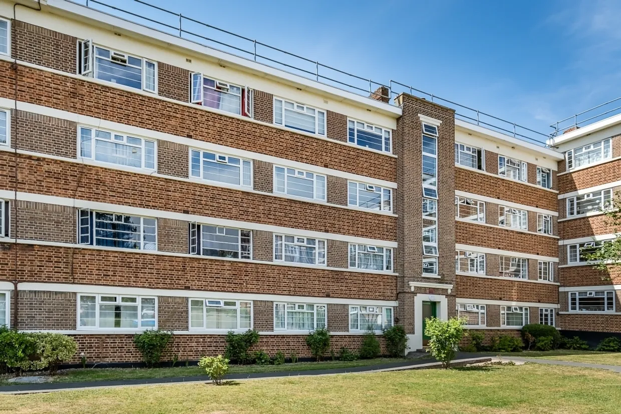 New Park Road London SW2 photo 12