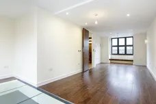 Freshford Street London SW18 photo 9