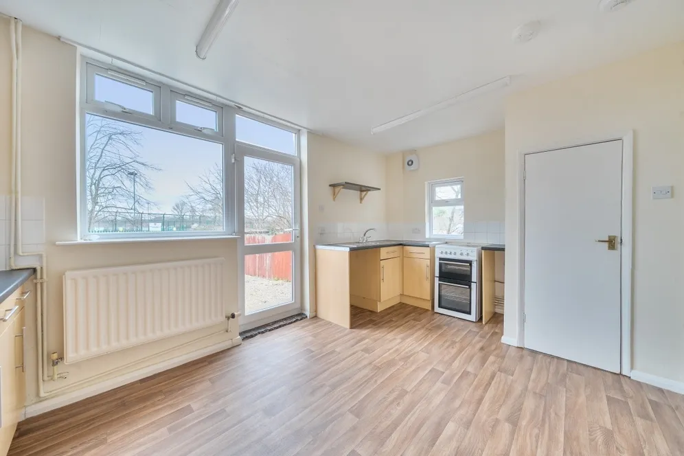 Windermere Road Bristol BS34 photo 3