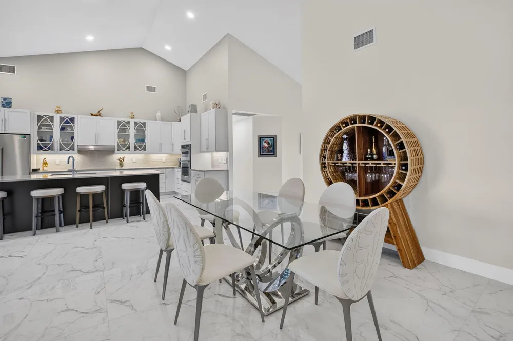 7082 NW 3rd Ave, Boca Raton, FL 33487