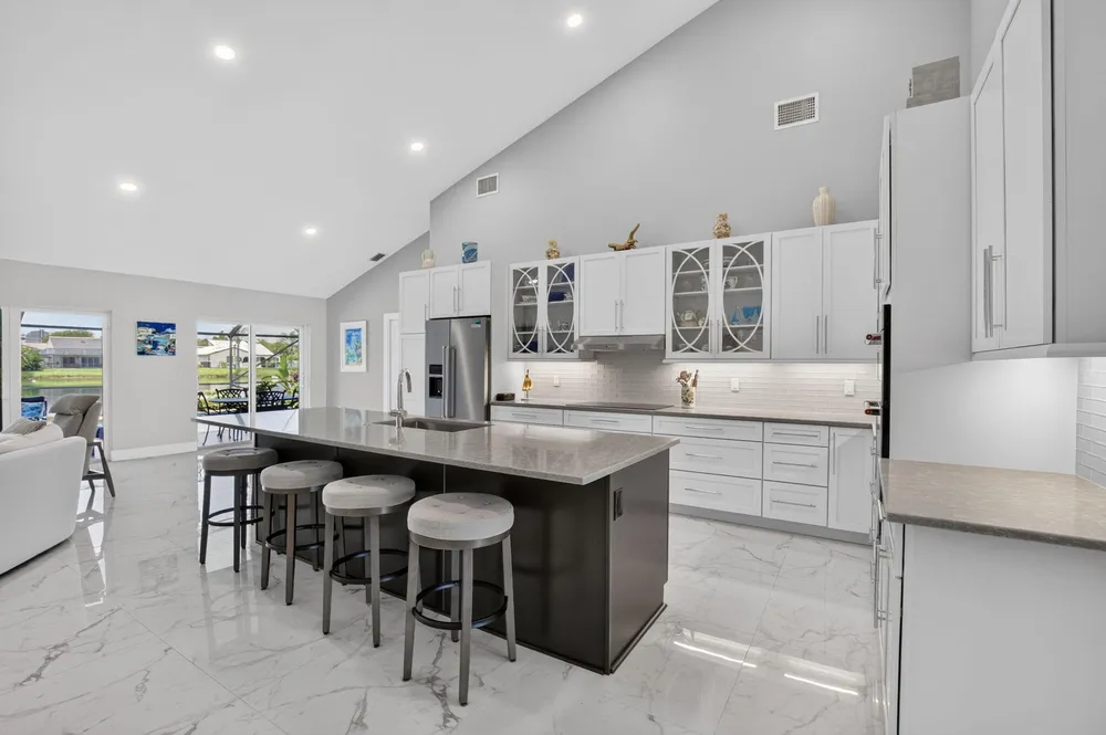 7082 NW 3rd Ave, Boca Raton, FL 33487