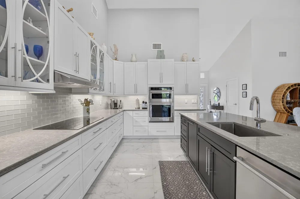 7082 NW 3rd Ave, Boca Raton, FL 33487