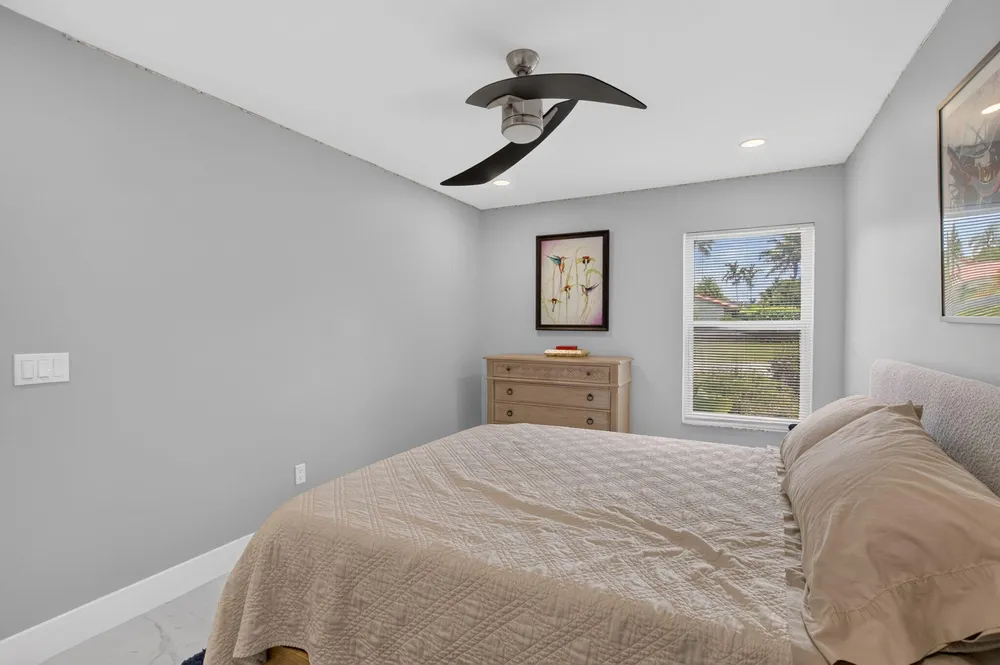 7082 NW 3rd Ave, Boca Raton, FL 33487