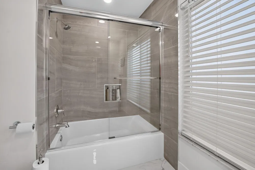 7082 NW 3rd Ave, Boca Raton, FL 33487