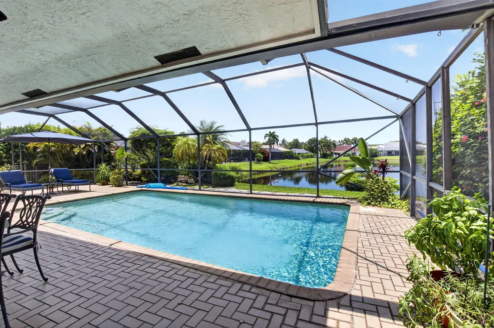 7082 NW 3rd Ave, Boca Raton, FL 33487