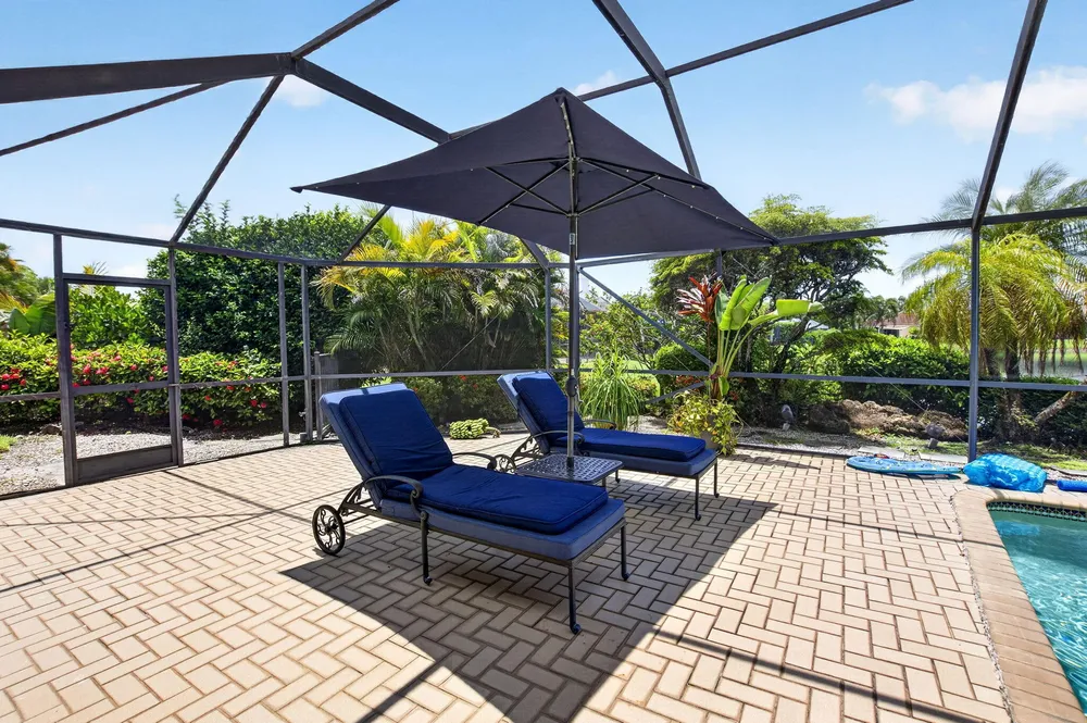 7082 NW 3rd Ave, Boca Raton, FL 33487