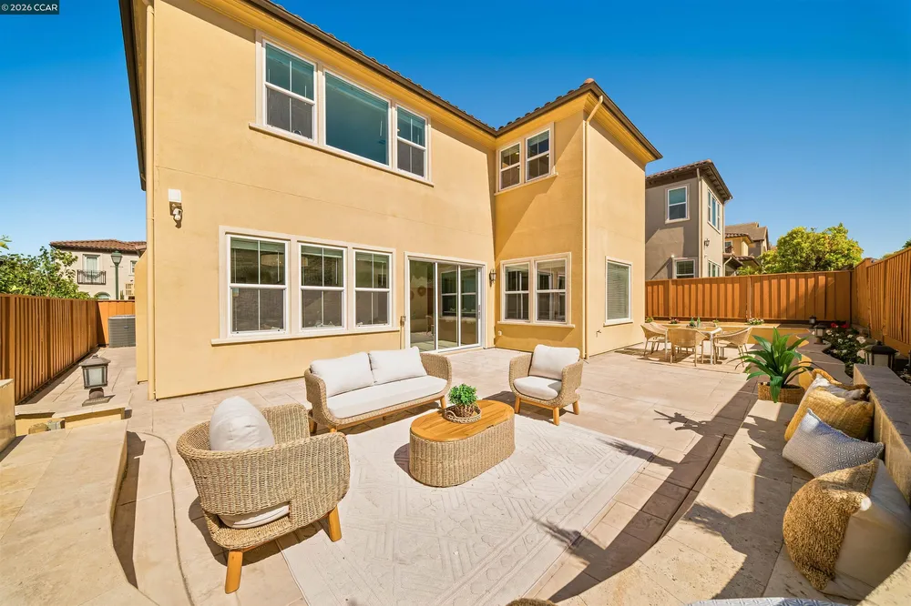1124 Rosamund Dr, San Ramon, CA 94582