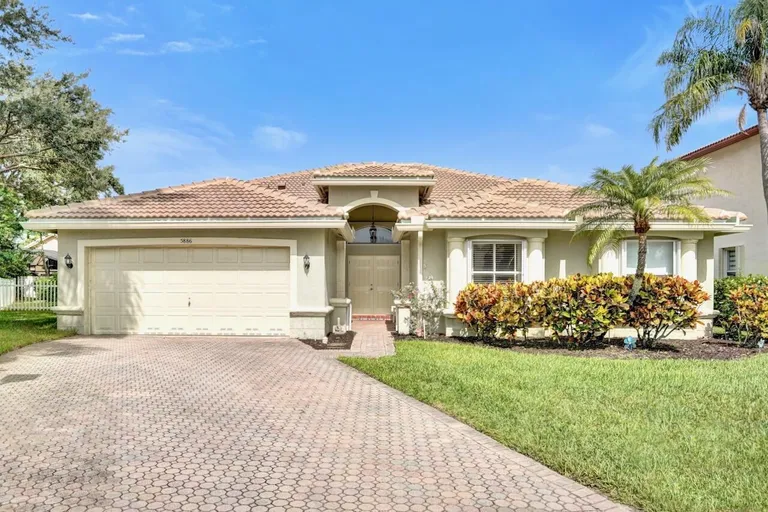 5886 Bay Hill Circle, Lake Worth Beach, FL 33463