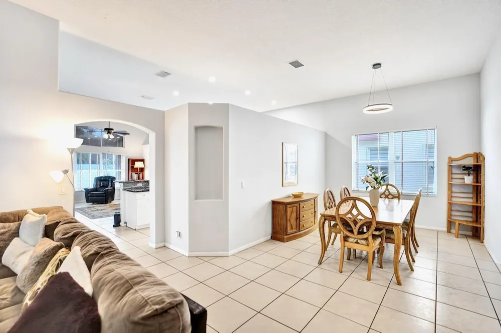 5886 Bay Hill Circle, Lake Worth Beach, FL 33463