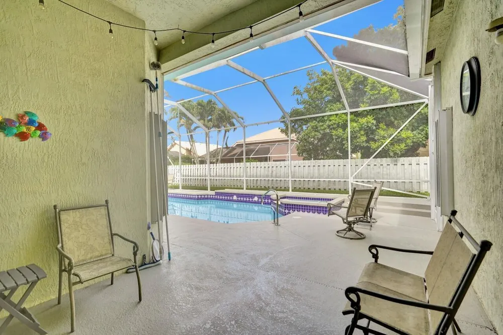 5886 Bay Hill Circle, Lake Worth Beach, FL 33463