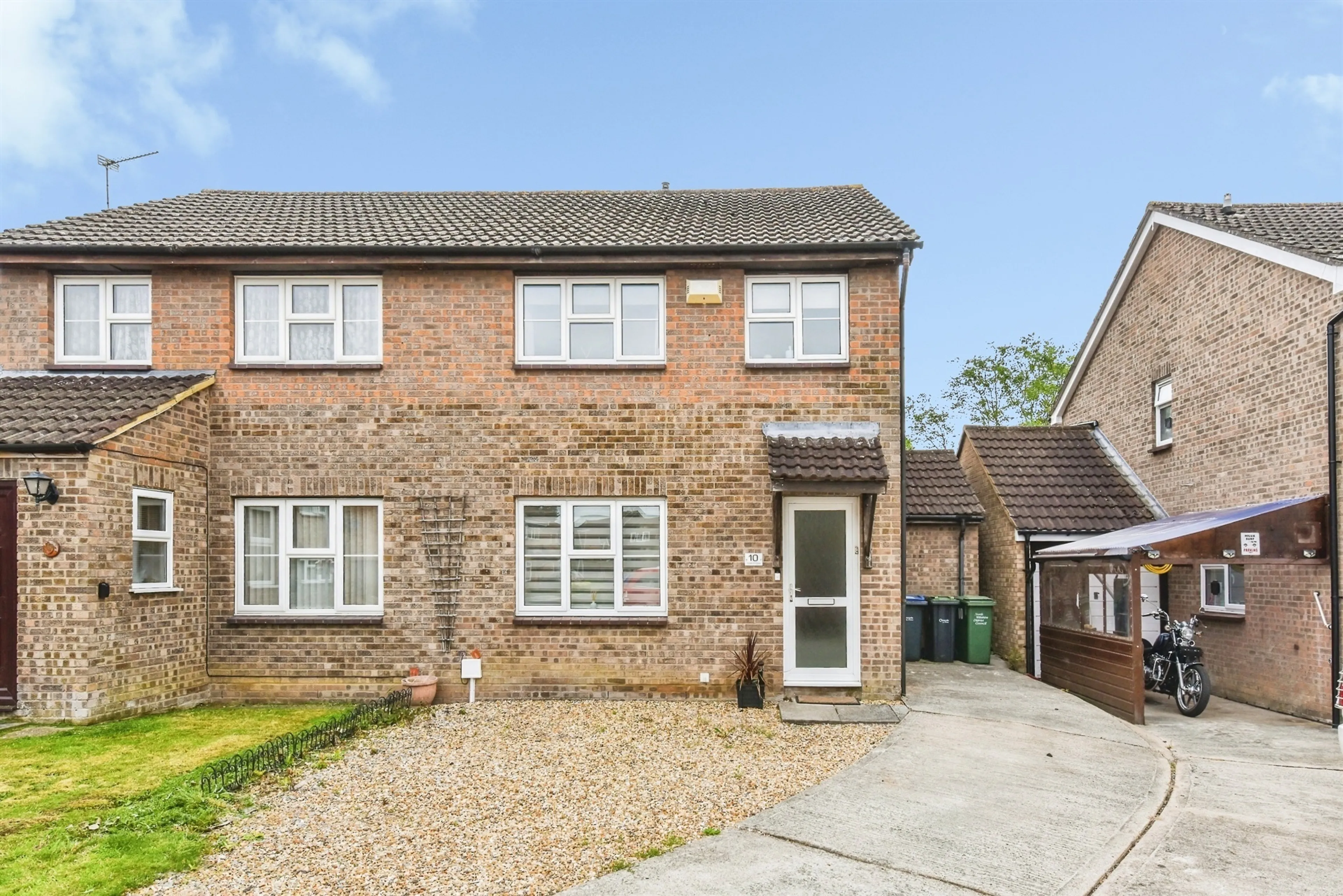 Property photo 0