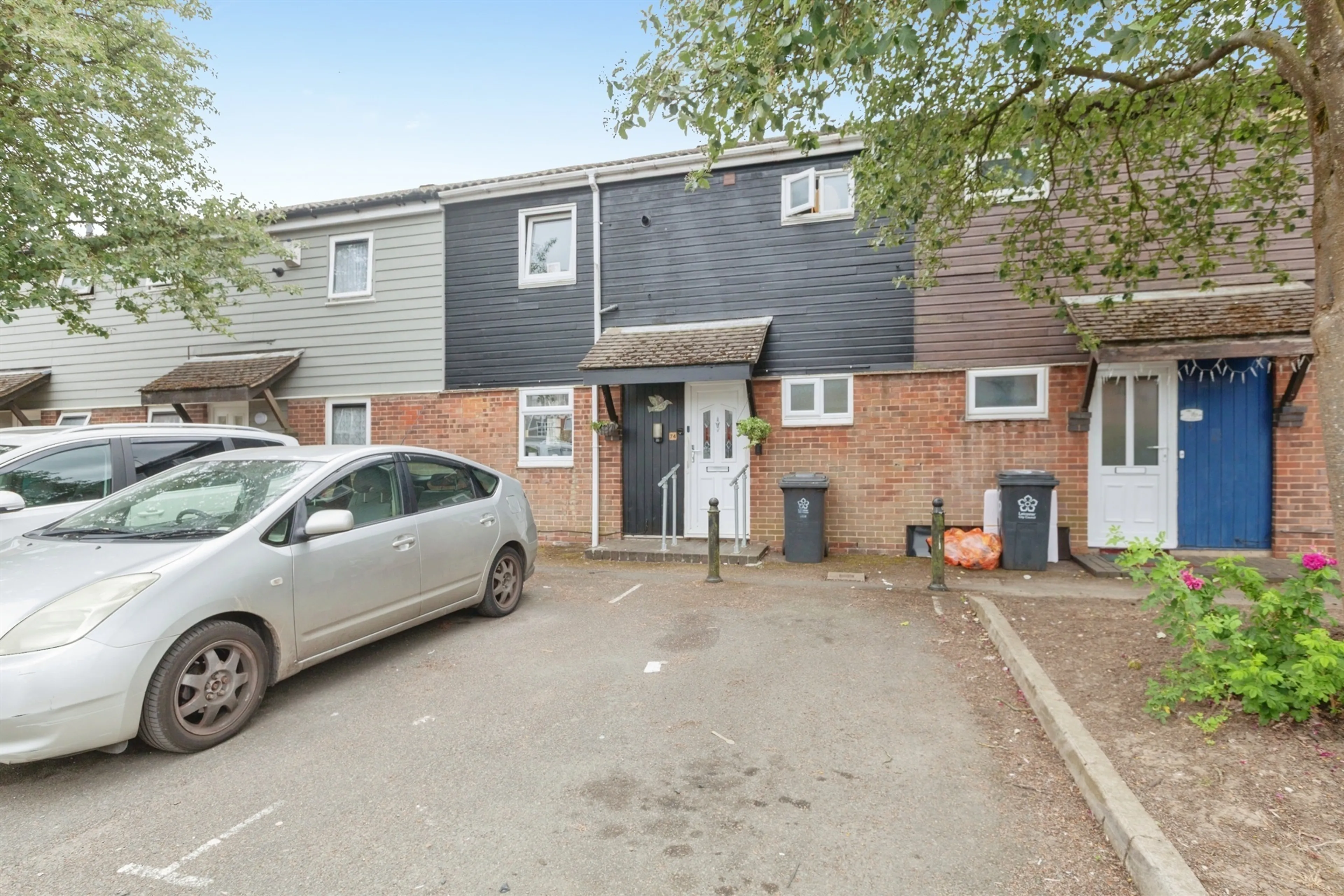 Property photo 0