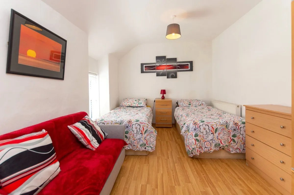 Sarn, Pwllheli, Gwynedd, LL53