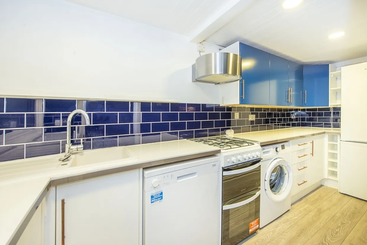 Springfield Road Kingston upon Thames KT1 photo 2