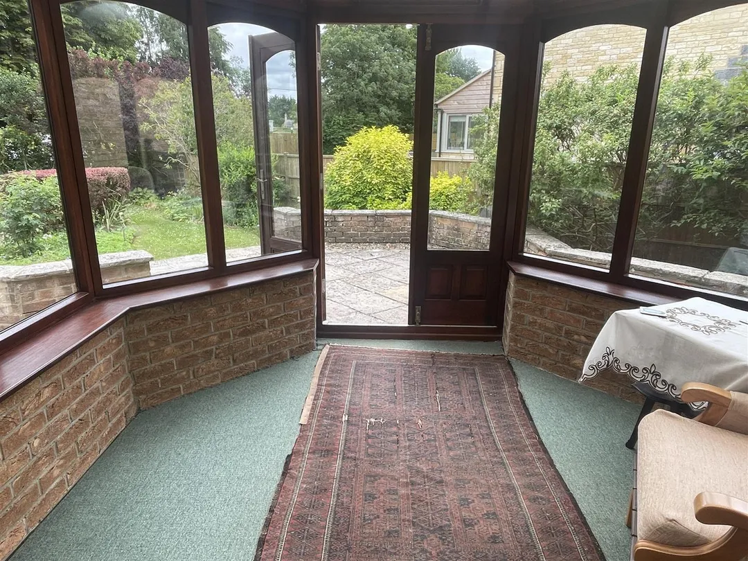 https://mr0.homeflow-assets.co.uk/files/photo/image/47812/3046/_x_/ZqrRiMrAqE22TARzQQ25aA.jpg