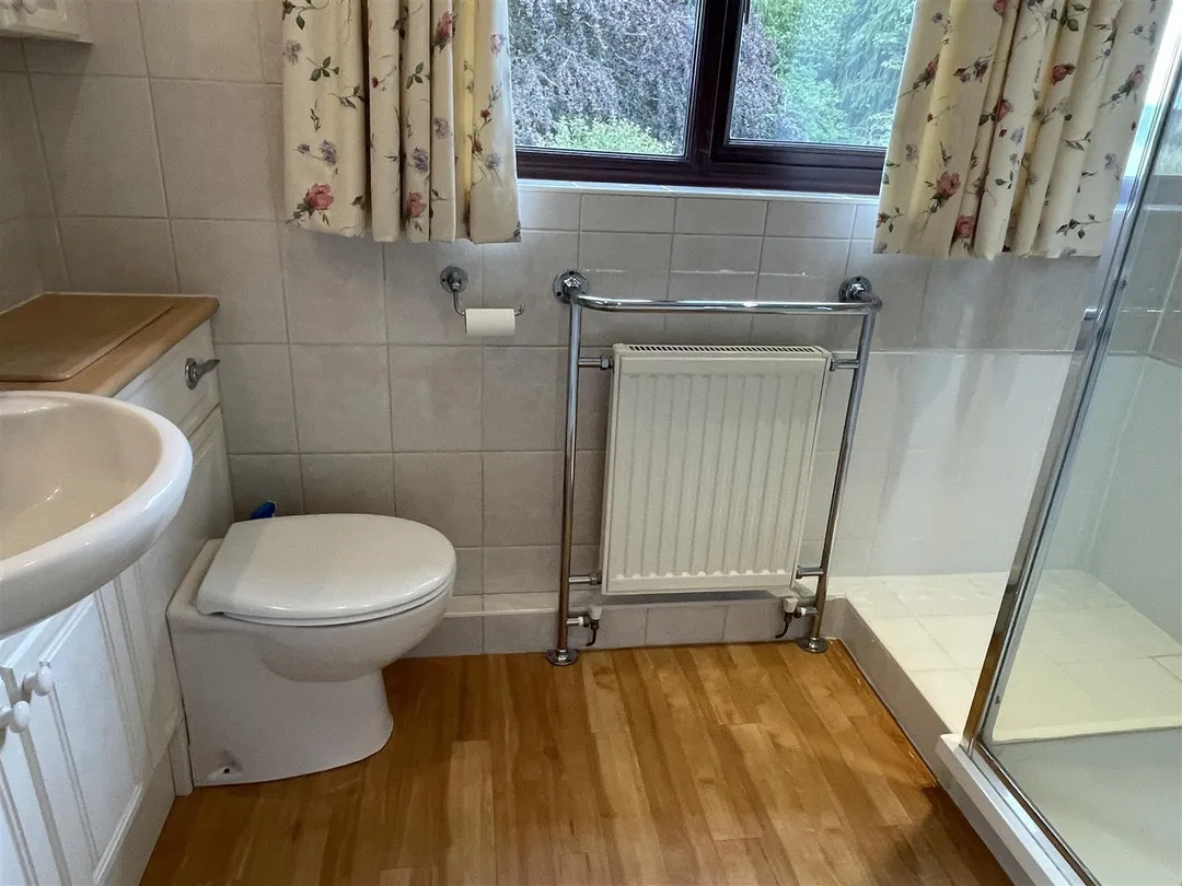 https://mr0.homeflow-assets.co.uk/files/photo/image/47812/3051/_x_/u4ybDMeUnUKfe0Ir2WnhvA.jpg
