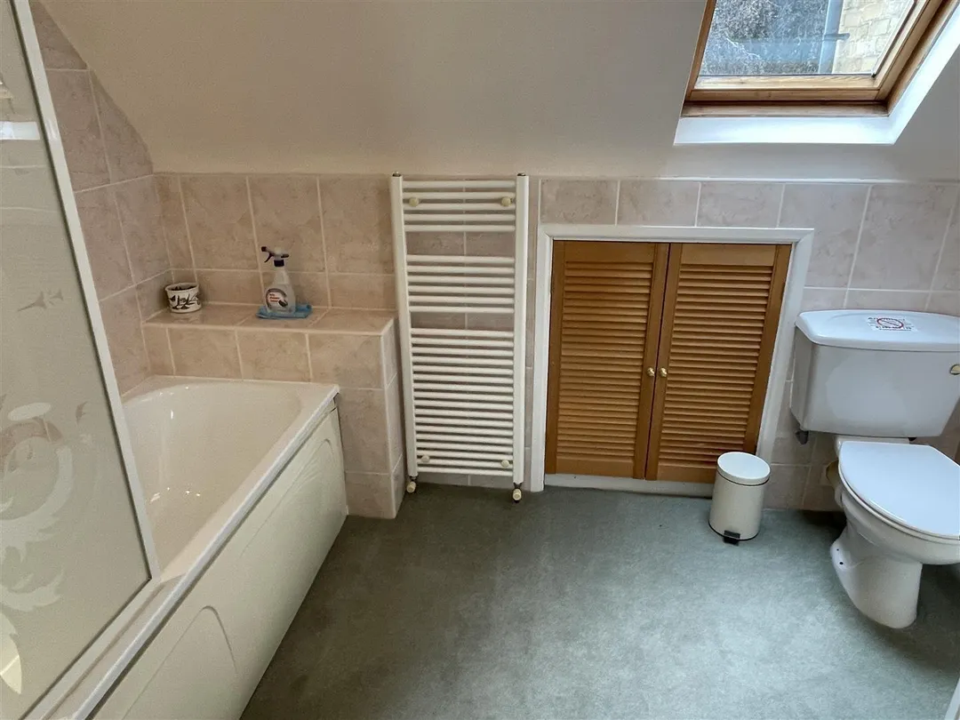 https://mr0.homeflow-assets.co.uk/files/photo/image/47812/3052/_x_/nOp9YjPaHEq3rywXx42x8g.jpg