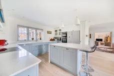 Hethersett Close, Reigate, RH2 photo 2
