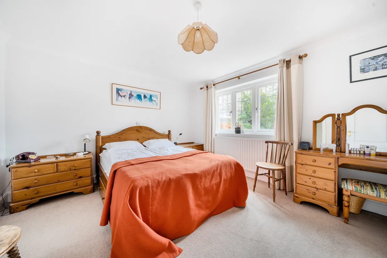 Hethersett Close, Reigate, RH2 photo 7