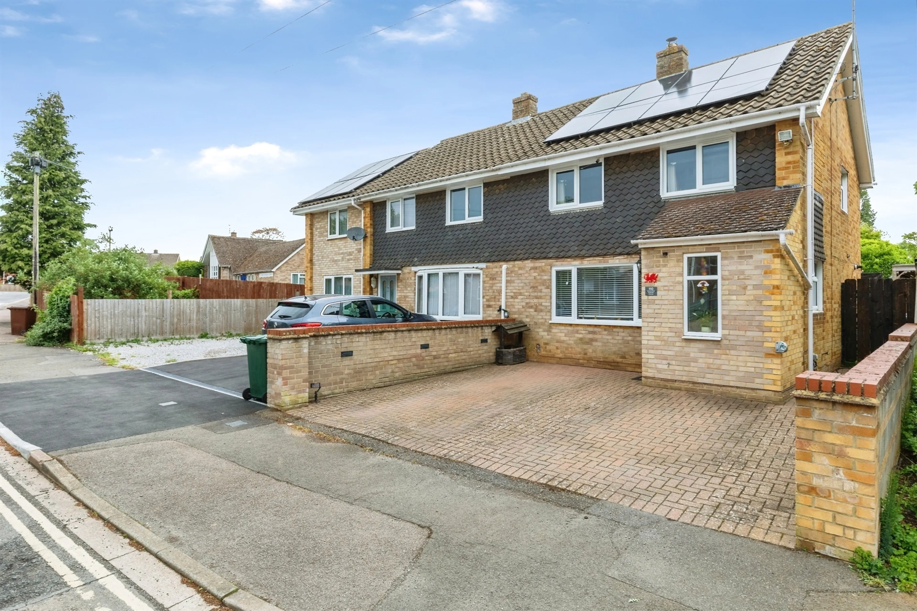 Property photo 0