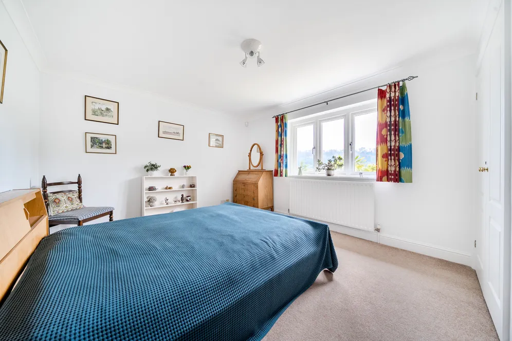 Hethersett Close, Reigate, RH2 photo 13