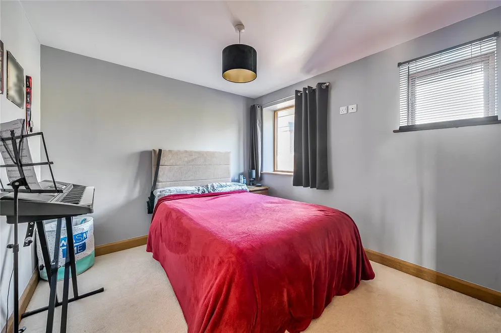Property carousel item 12
