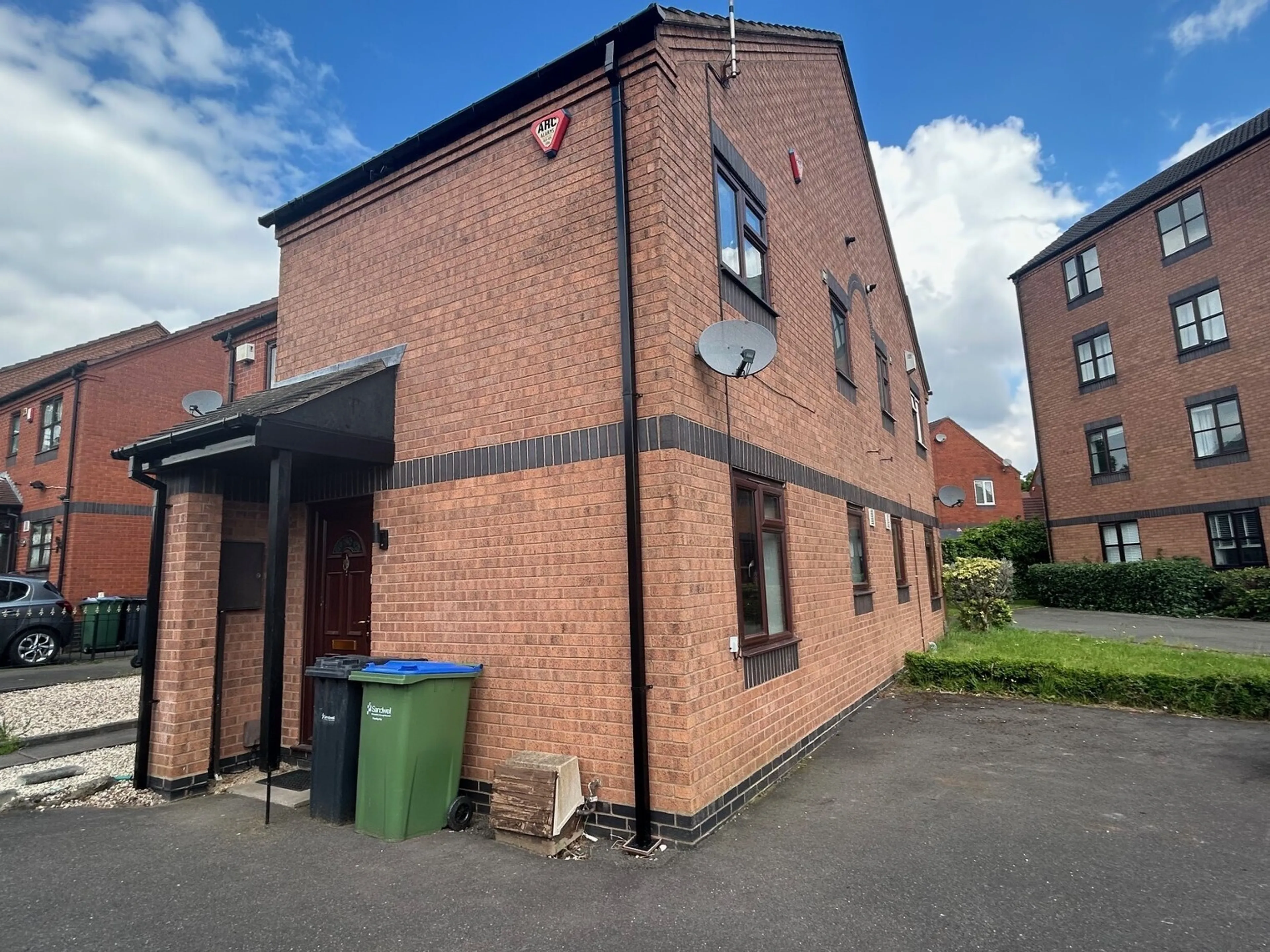 Property photo 0
