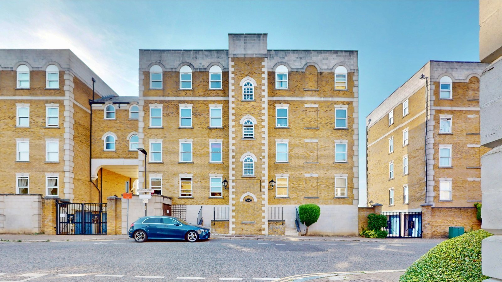 Rotherhithe Street, London, SE16 Image 1
