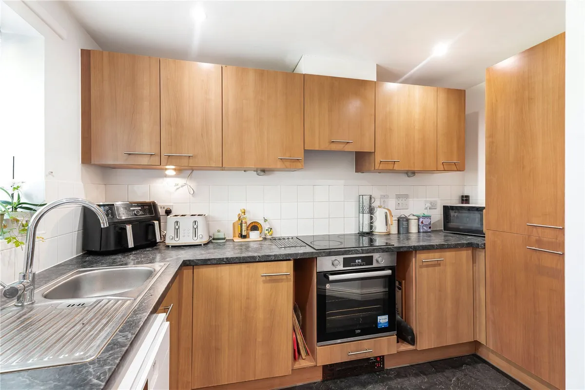 Cresswell Close, Yarnton, Kidlington, Oxfordshire, OX5