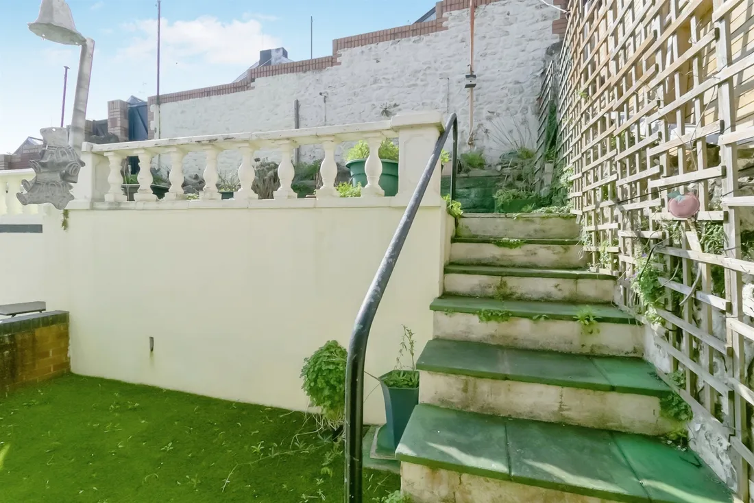Property photo 11