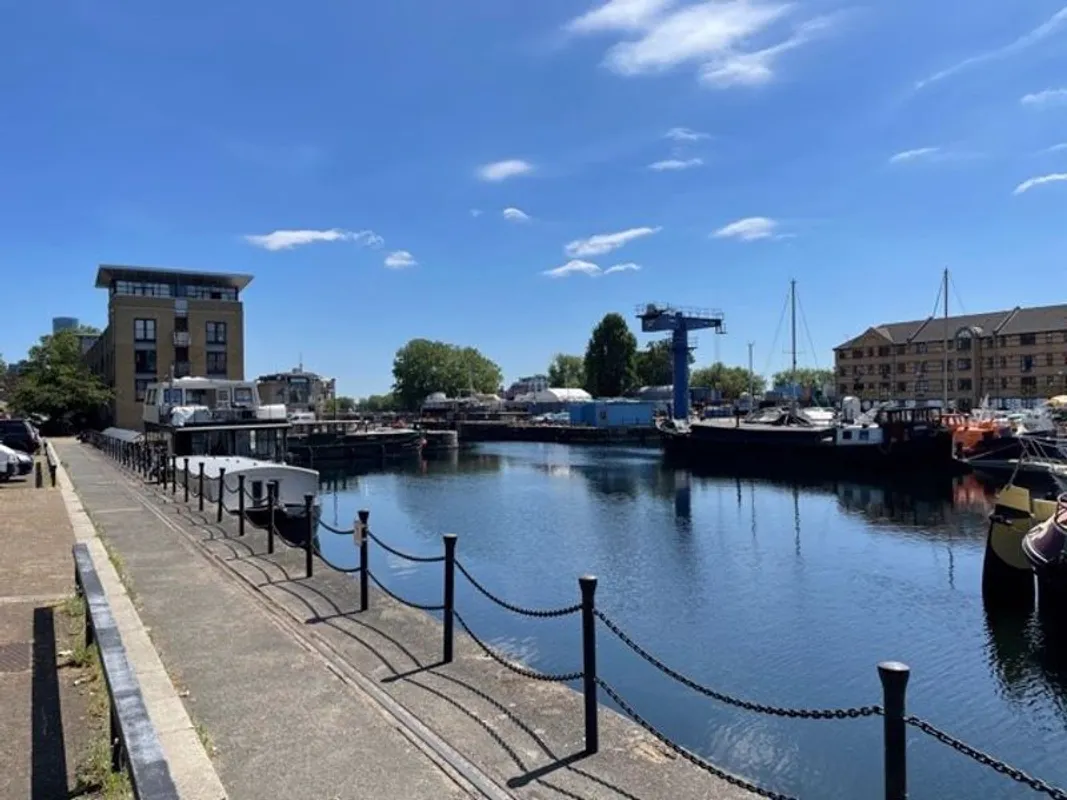 Baroque Gardens, Grand Canal Avenue, Surrey Quays, SE16