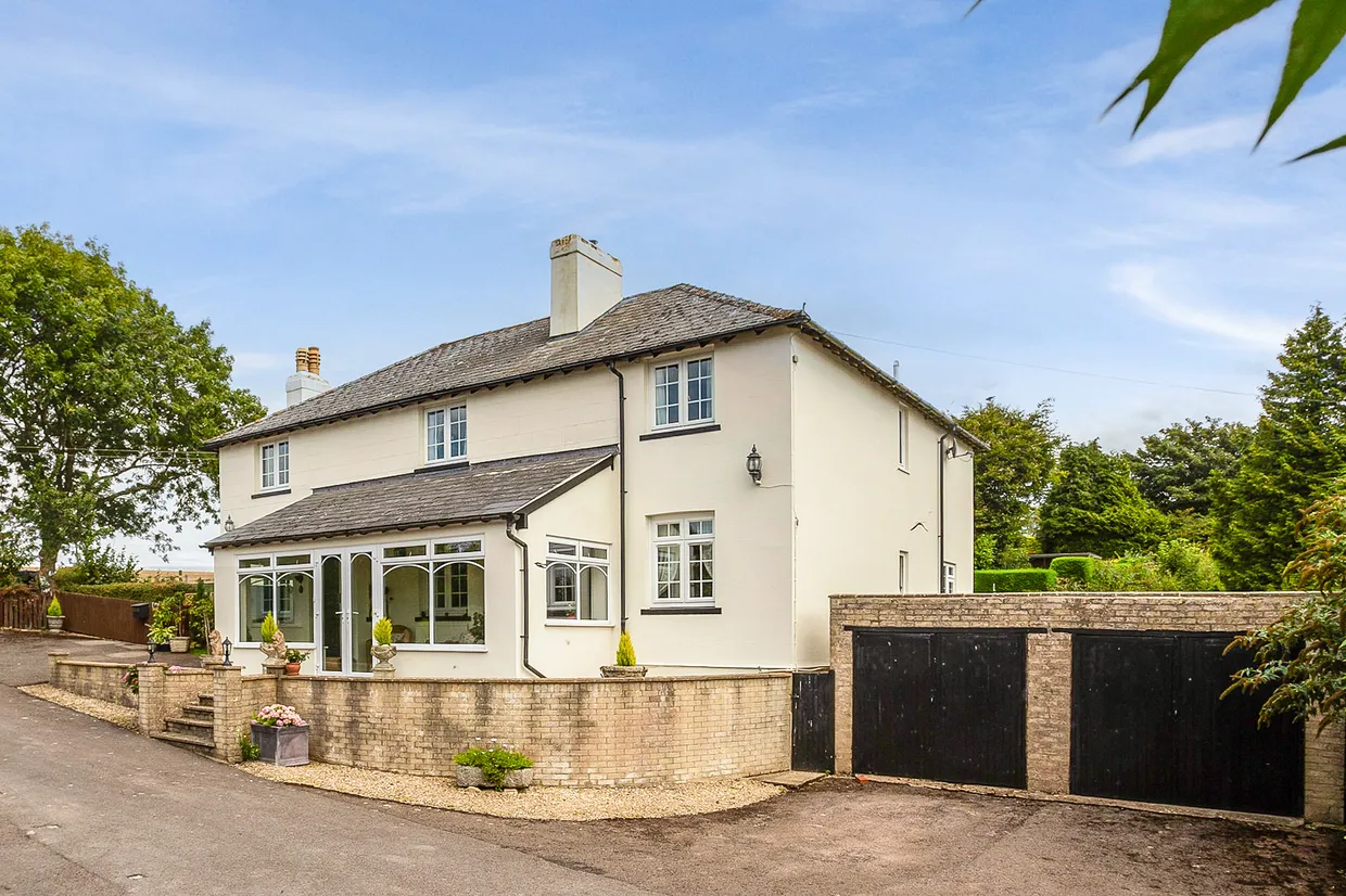 Notgrove, Cheltenham, GL54 photo 1
