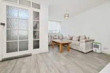 Taylors Avenue, Hoddesdon
