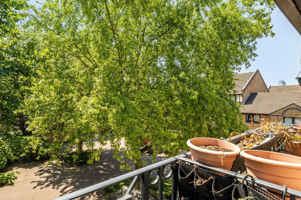 Undine Road, London, E14 photo 11