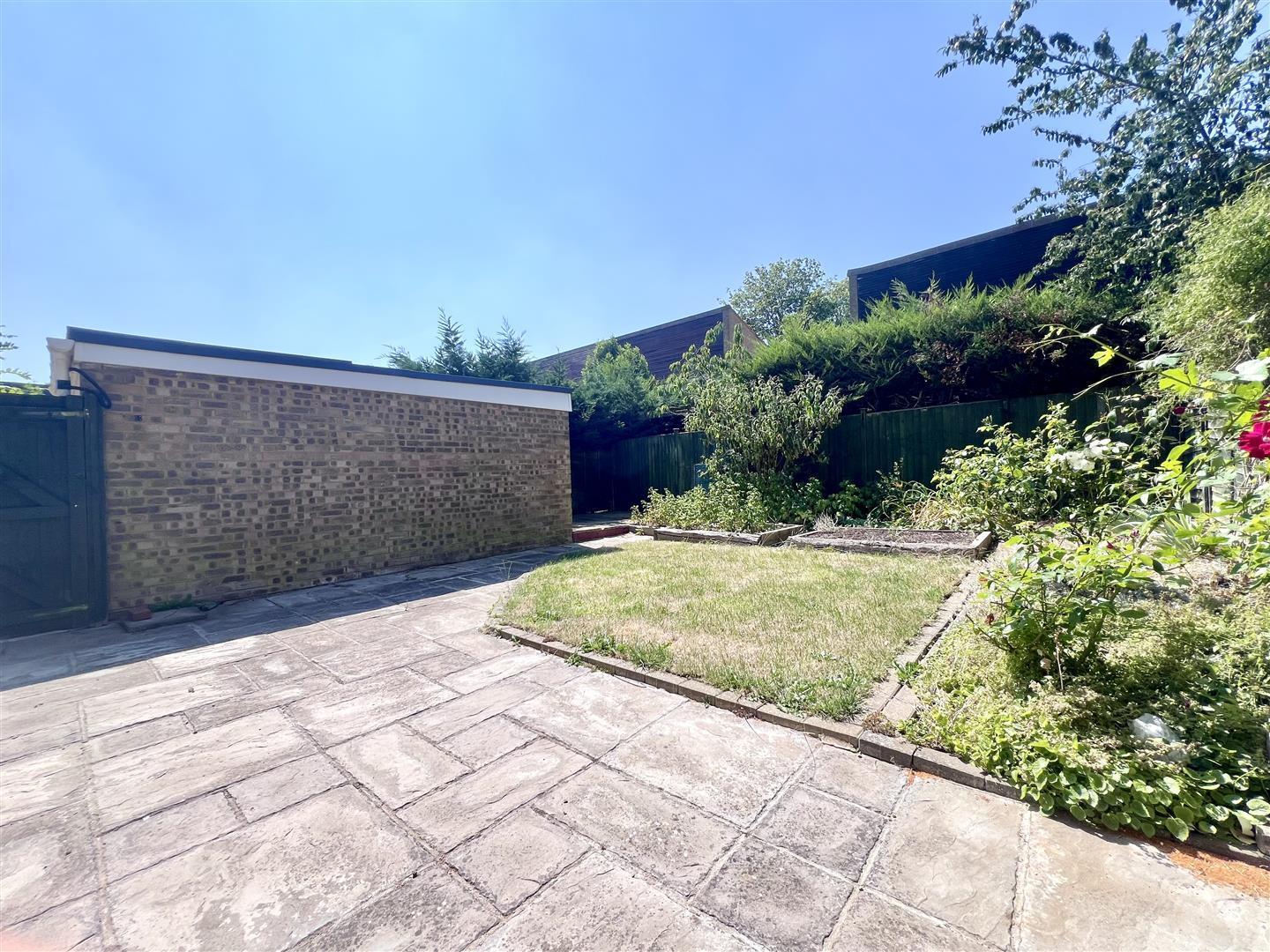 Lamva Court, Stony Stratford, Milton Keynes Image 7